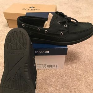 Women’s New Black Sperrys bluefish size 10